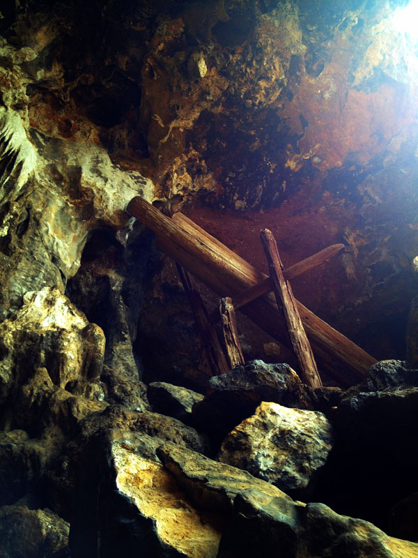 Coffin cave 06