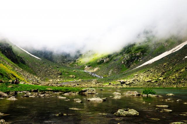 up above Aru Valley 2