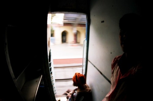 mumbai-delhi train