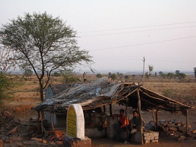 way from Khajuraho